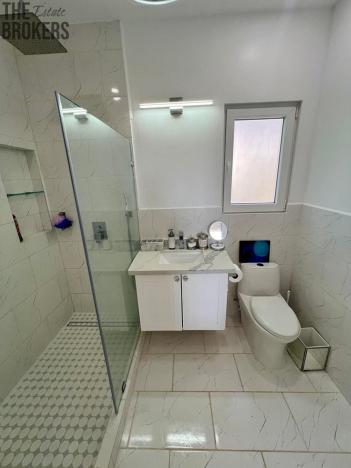 Prodej rodinného domu, Coxen Hole, Roatán, Honduras, 245 m2