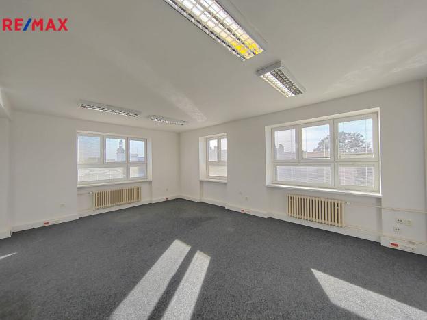 Pronájem kanceláře, Ostrava - Moravská Ostrava, Na Hradbách, 38 m2