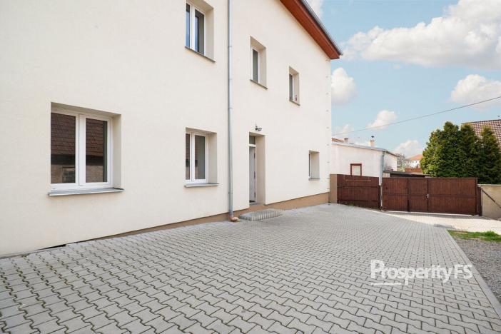 Prodej bytu 1+kk, Kladno - Dubí, Hradčanská, 33 m2