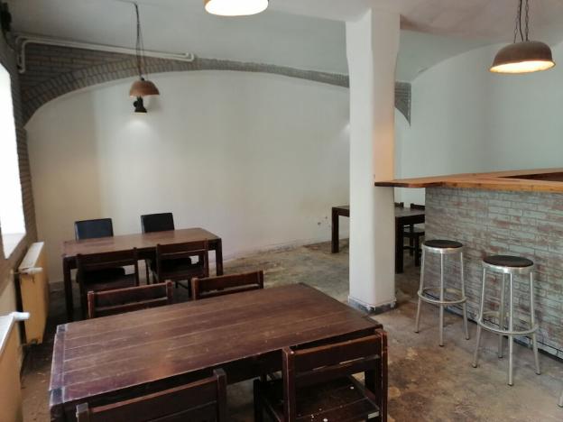 Pronájem obchodního prostoru, Kladno, T. G. Masaryka, 157 m2