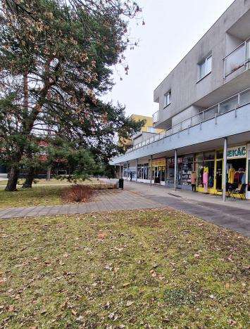 Prodej obchodního prostoru, Otrokovice - Kvítkovice, Hlavní, 430 m2