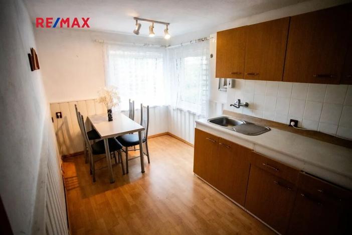 Prodej chaty, Jesenice, U Velkého rybníka, 67 m2