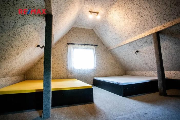 Prodej chaty, Jesenice, U Velkého rybníka, 67 m2