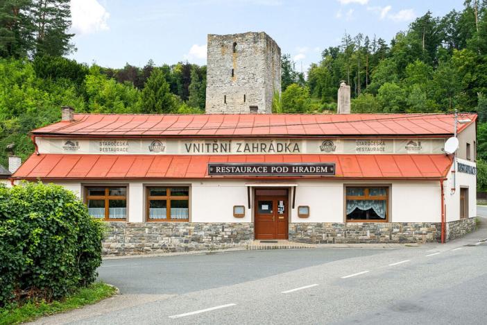 Prodej restaurace, Český Šternberk, 480 m2
