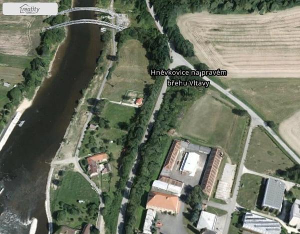 Prodej louky, Týn nad Vltavou, Hněvkovice na pravém břehu Vlt., 1648 m2