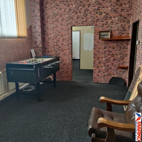 Pronájem kanceláře, Chomutov, Školní pěšina, 100 m2