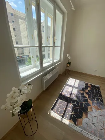 Prodej bytu 3+1, Praha - Vršovice, Vršovická, 69 m2