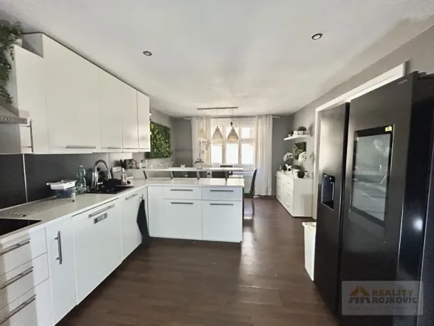 Prodej vícegeneračního domu, Broumov, Generála Svobody, 350 m2