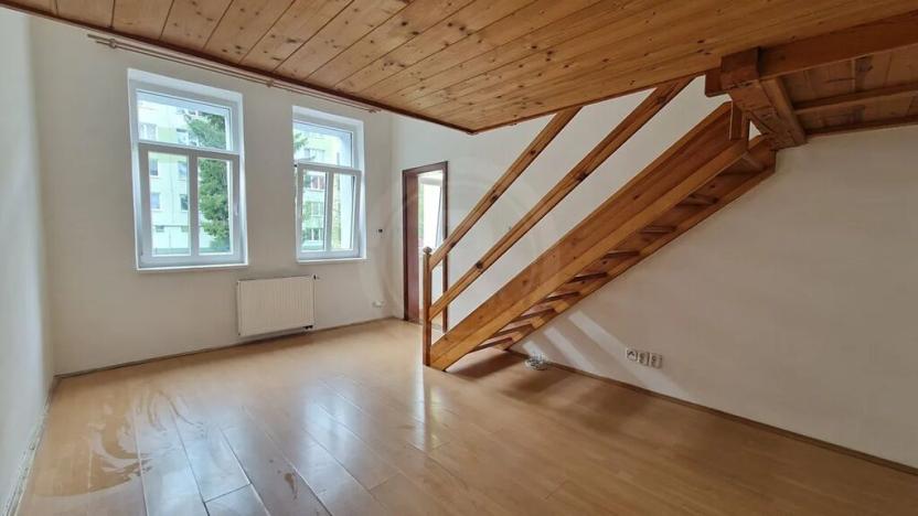 Pronájem bytu 1+1, České Budějovice, Nerudova, 27 m2