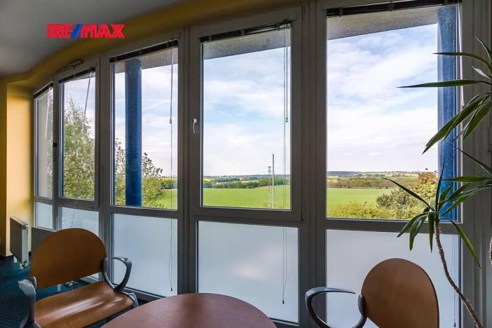 Prodej výrobních prostor, Strančice, 2325 m2