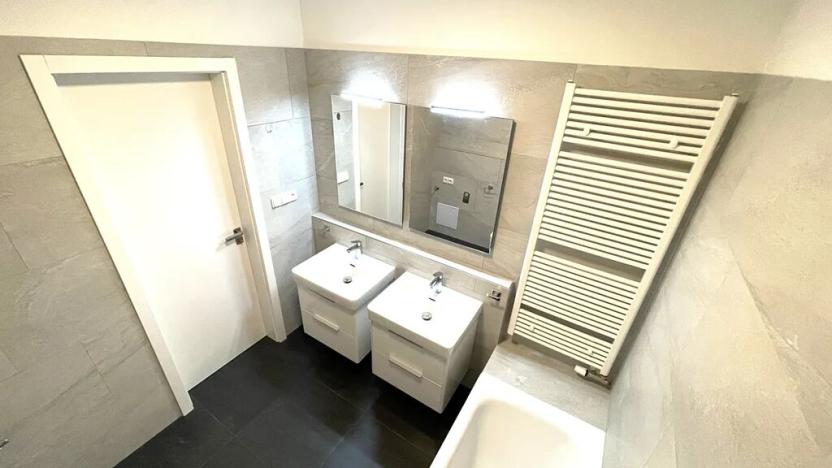 Pronájem bytu 3+kk, Praha - Krč, Pacovská, 68 m2