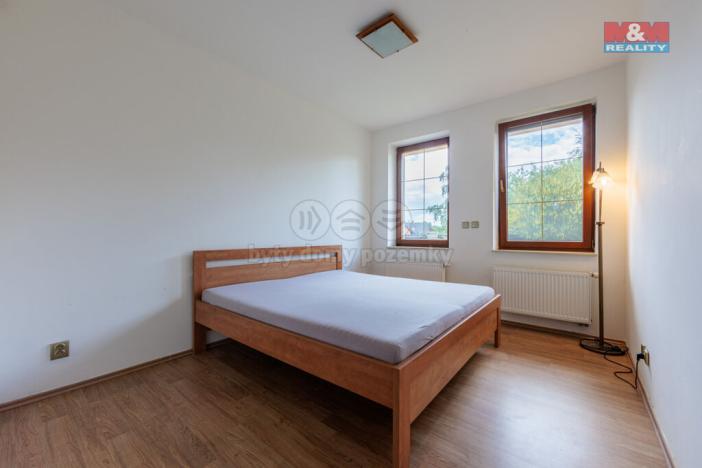 Prodej rodinného domu, Nová Role - Mezirolí, 221 m2