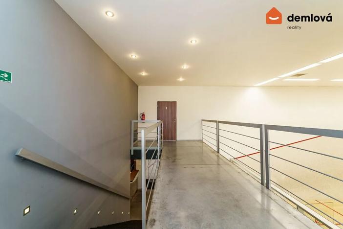 Prodej komerční nemovitosti, Orlová, Polní, 435 m2