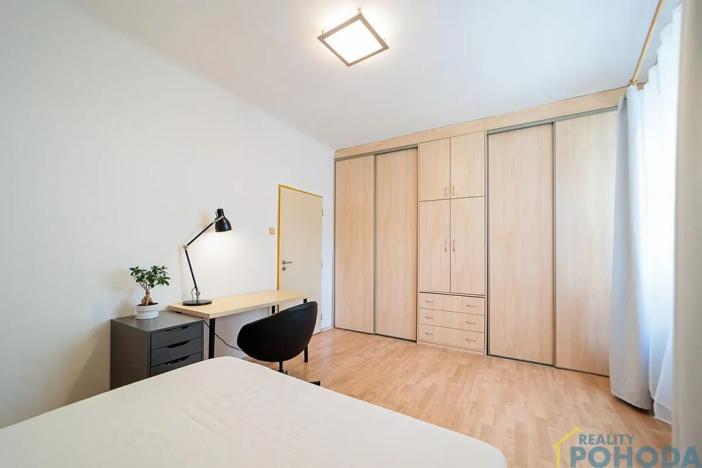 Prodej bytu 2+1, Praha - Žižkov, Biskupcova, 69 m2