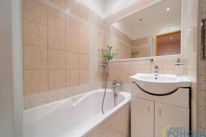 Prodej bytu 2+1, Praha - Žižkov, Biskupcova, 69 m2