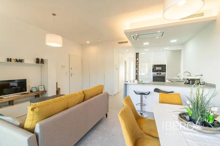 Prodej bytu 4+kk, Las Palmas de Gran Canaria, Španělsko, Calle Los Balcones, 74 m2