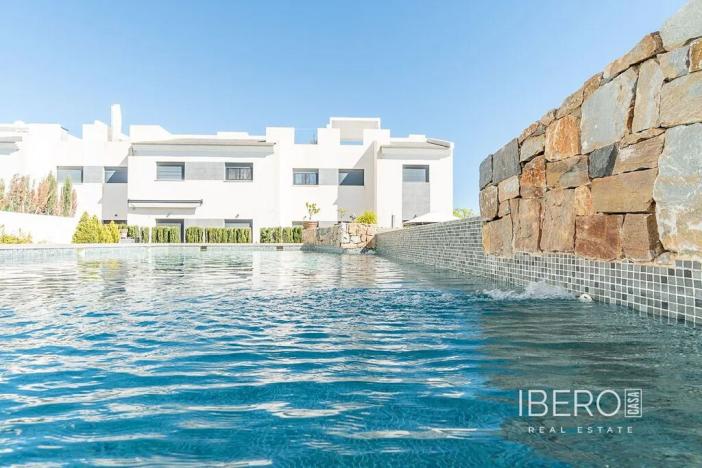 Prodej bytu 4+kk, Las Palmas de Gran Canaria, Španělsko, Calle Los Balcones, 74 m2