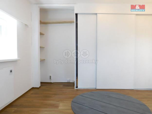 Pronájem bytu 1+1, Mariánské Lázně, Třebízského, 29 m2