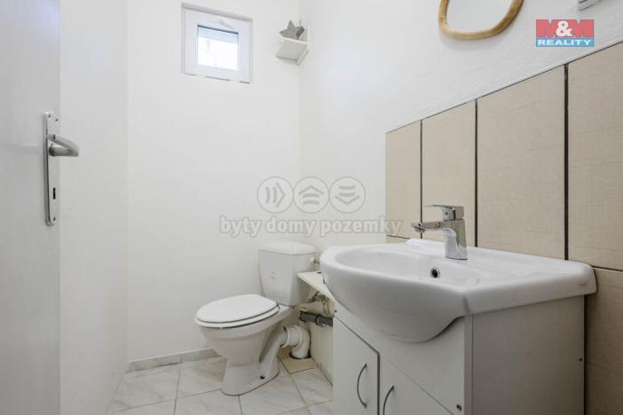 Prodej rodinného domu, Česká Lípa - Lada, 251 m2