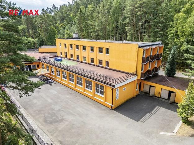 Prodej ubytování, Doksy, Pod Borným, 1700 m2