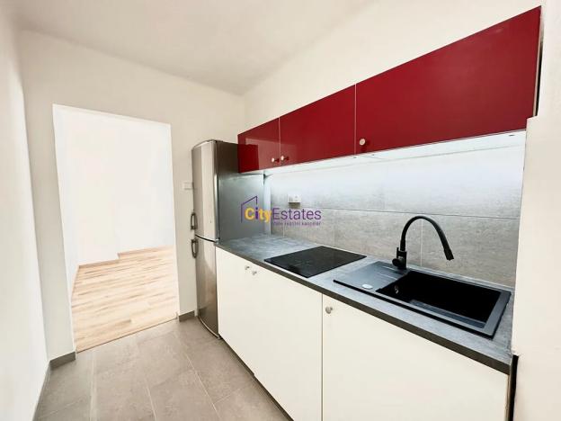 Prodej bytu 2+kk, Praha - Hloubětín, Poděbradská, 39 m2