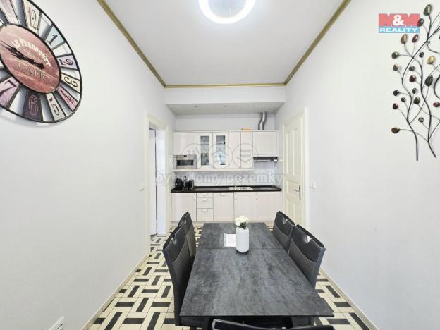 Prodej bytu 3+1, Praha - Smíchov, Zborovská, 89 m2