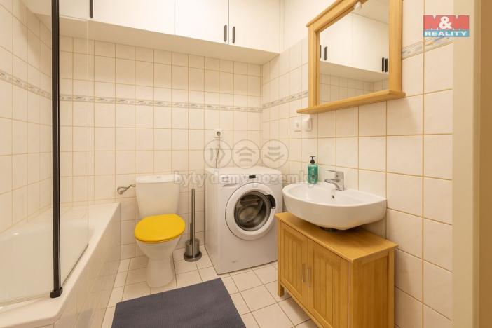 Prodej bytu 3+1, Karlovy Vary - Stará Role, Nerudova, 66 m2