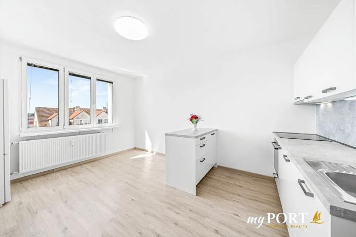Pronájem bytu 1+1, Nýřany, Revoluční, 40 m2
