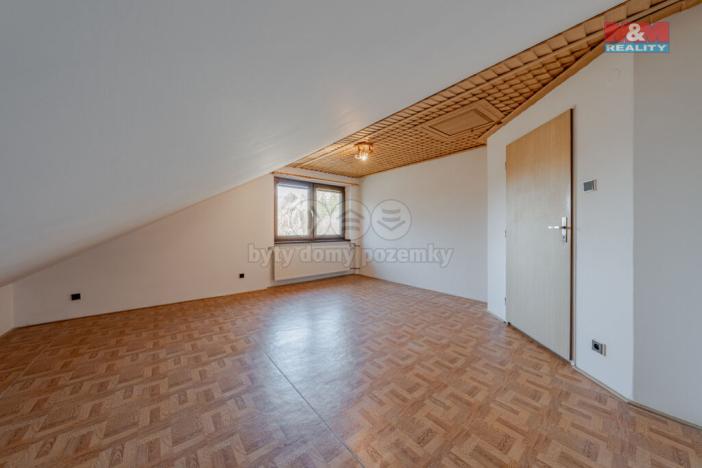 Prodej komerční nemovitosti, Velké Karlovice - Malé Karlovice, 150 m2