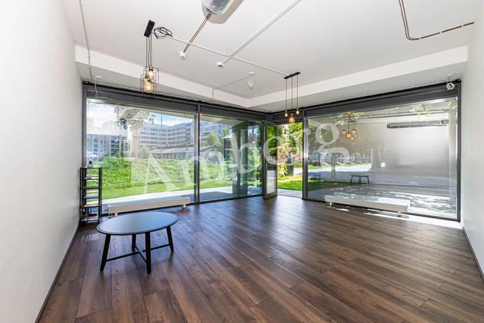 Prodej obchodního prostoru, Praha - Karlín, Karolinská, 59 m2