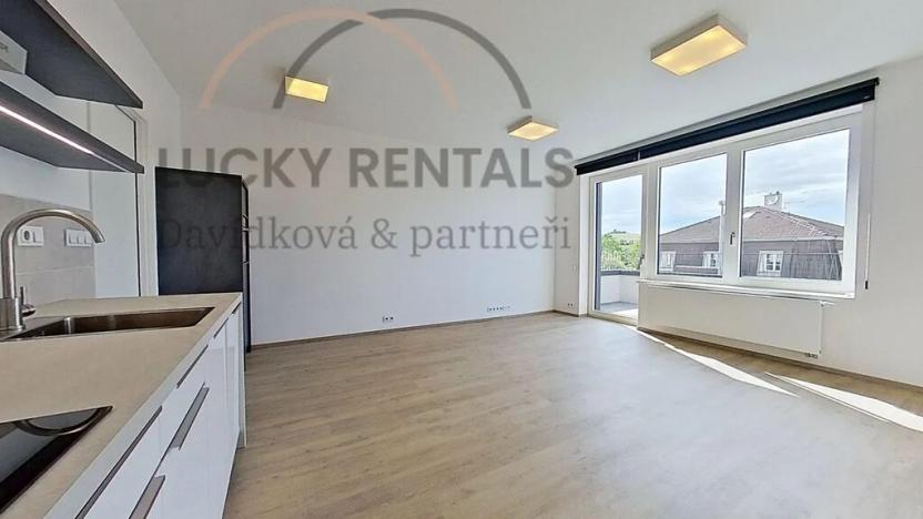 Pronájem bytu 1+kk, Praha - Velká Chuchle, Na hvězdárně, 35 m2