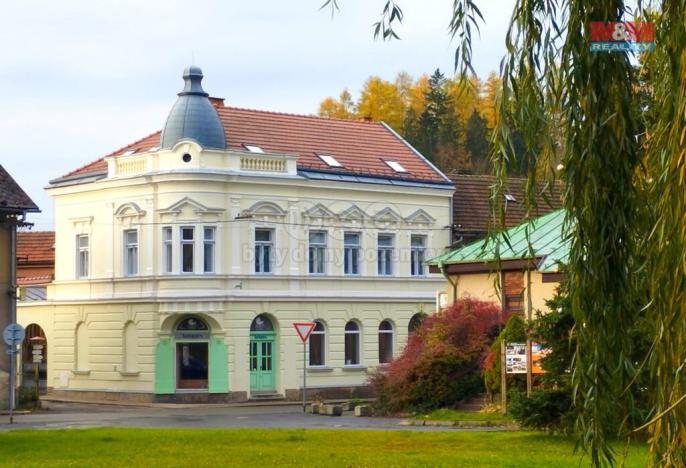 Prodej rodinného domu, Nové Hrady, 360 m2