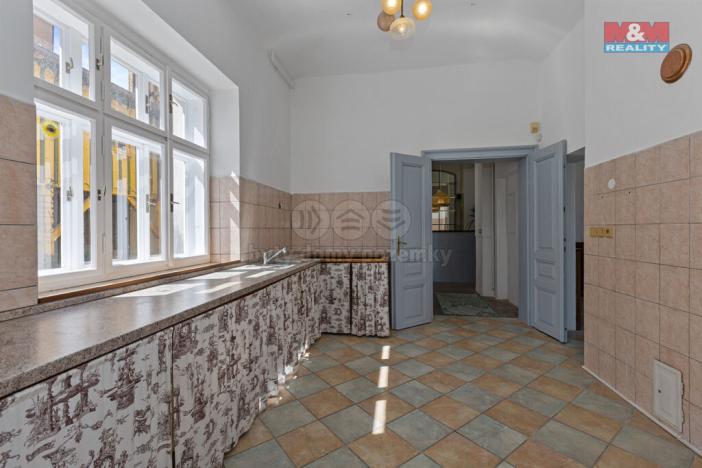 Prodej rodinného domu, Nové Hrady, 360 m2