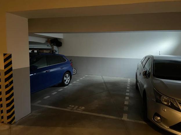 Pronájem garážového stání, Praha - Suchdol, Internacionální, 15 m2