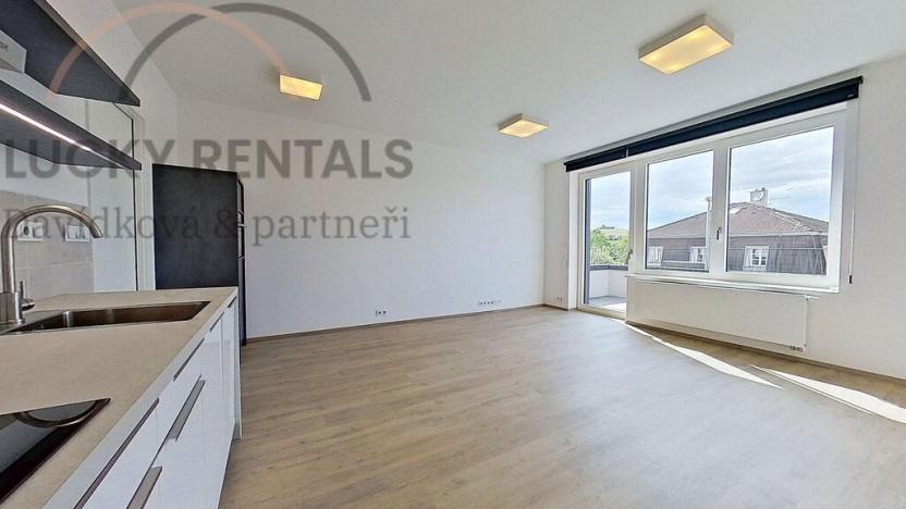Pronájem bytu 1+kk, Praha - Velká Chuchle, Na hvězdárně, 36 m2