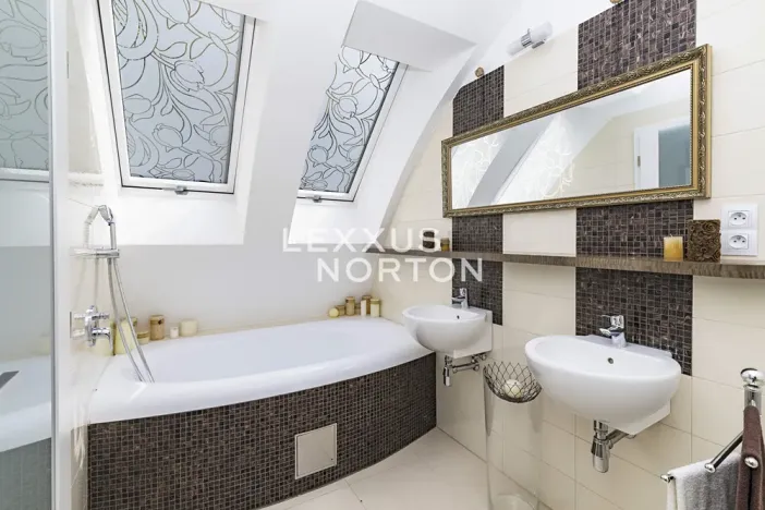 Prodej bytu 5+kk, Praha - Žižkov, Vlkova, 146 m2