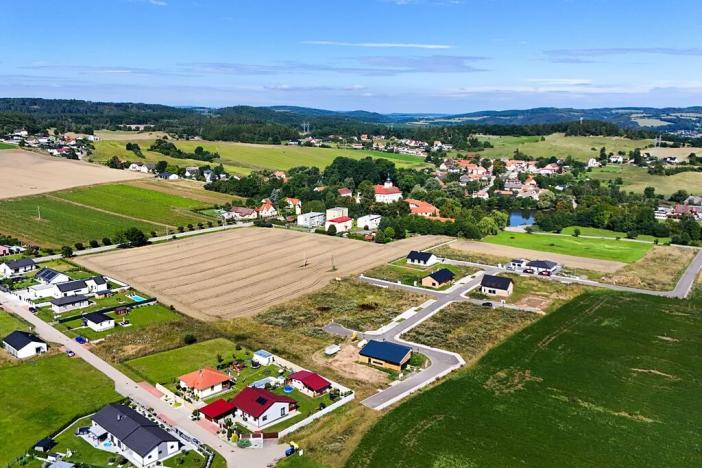 Prodej pozemku pro bydlení, Lešany, 735 m2