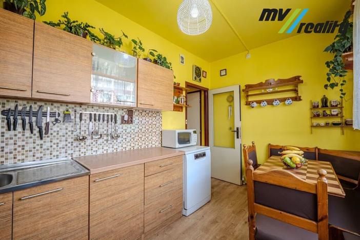 Prodej bytu 3+1, Český Dub, Mírové sídliště, 63 m2