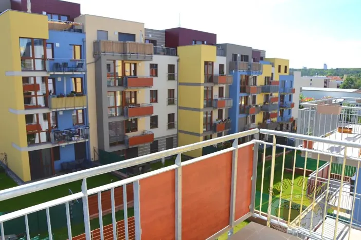 Pronájem bytu 1+kk, Praha - Hostivař, Fojtova, 34 m2