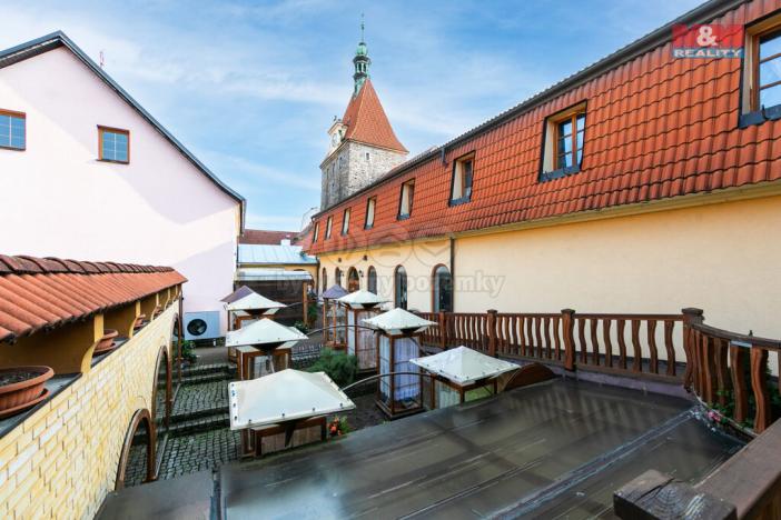 Pronájem obchodního prostoru, Domažlice - Dolejší Předměstí, Husova třída, 600 m2