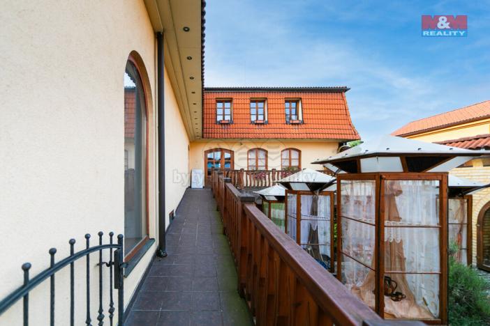 Pronájem obchodního prostoru, Domažlice - Dolejší Předměstí, Husova třída, 600 m2