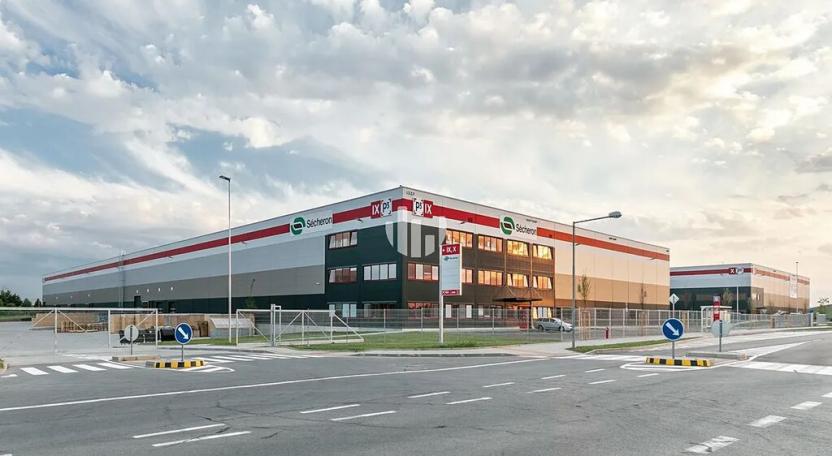 Pronájem kanceláře, Praha - Horní Počernice, Sezemická, 314 m2