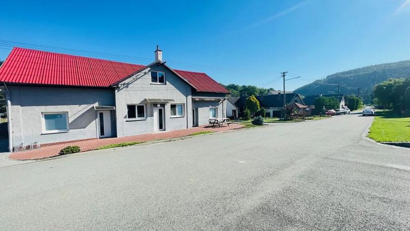 Prodej ubytování, Bouzov, 647 m2