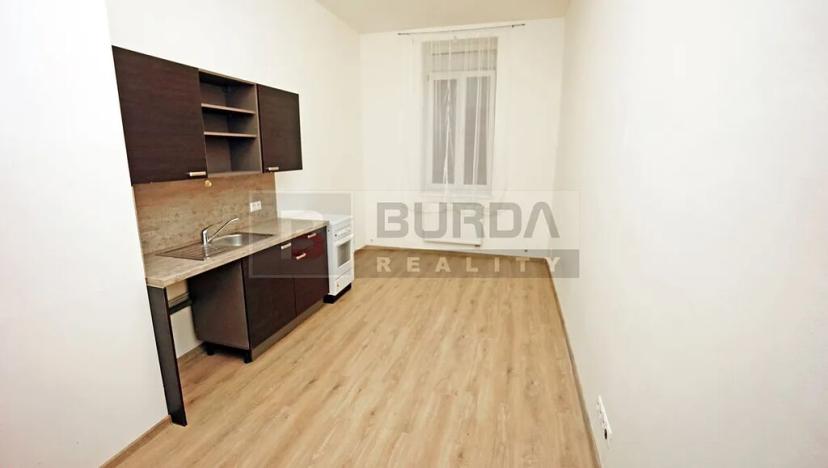Pronájem bytu 1+kk, Neratovice, 18 m2