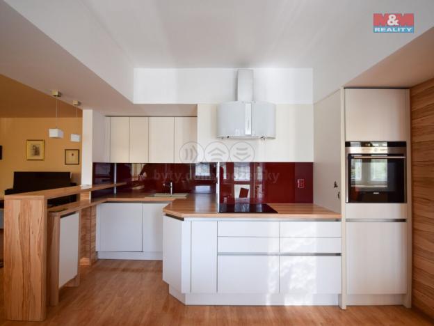 Prodej bytu 5+1, Krnov - Pod Bezručovým vrchem, Albrechtická, 160 m2