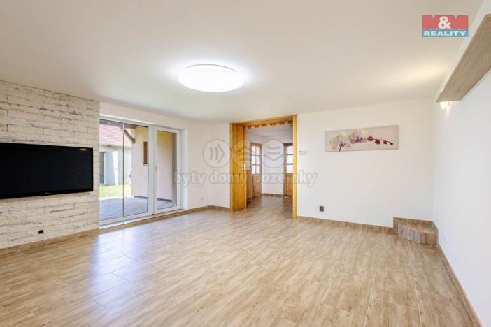 Prodej rodinného domu, Holany, 230 m2