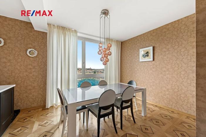 Prodej bytu 4+kk, Praha - Smíchov, Astlova, 187 m2