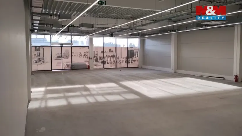 Pronájem obchodního prostoru, Jablunkov, Nádražní, 300 m2