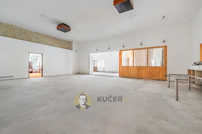 Prodej rodinného domu, Velká Chmelištná, 550 m2