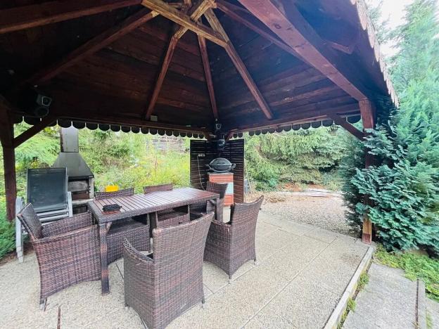 Prodej rodinného domu, Prackovice nad Labem, 190 m2